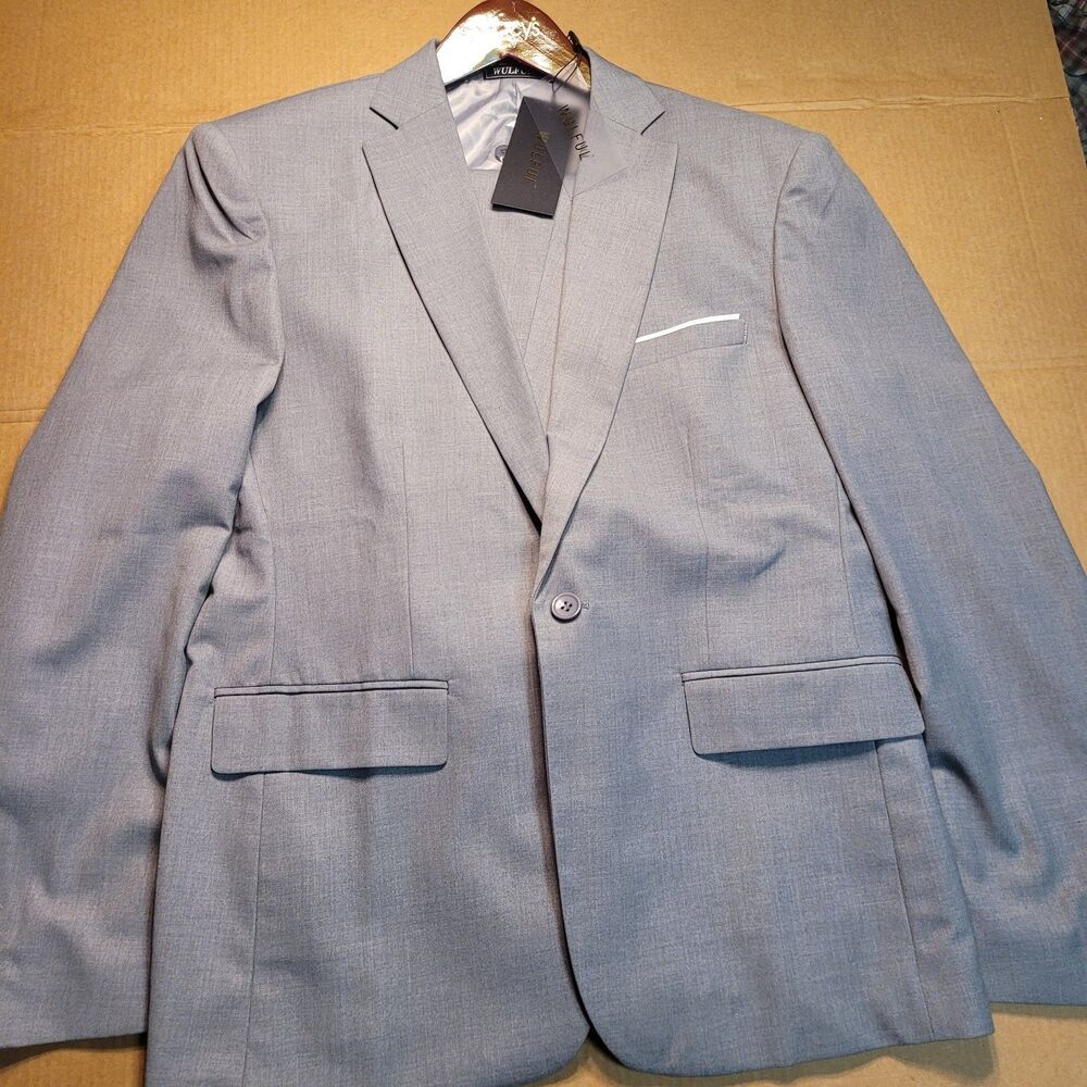 WULFUL 2 Piece Suit Mens Medium Light Grey Tuxedo Coat & Pants NEW NWT